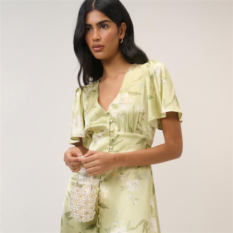 What to Wear to the Races
