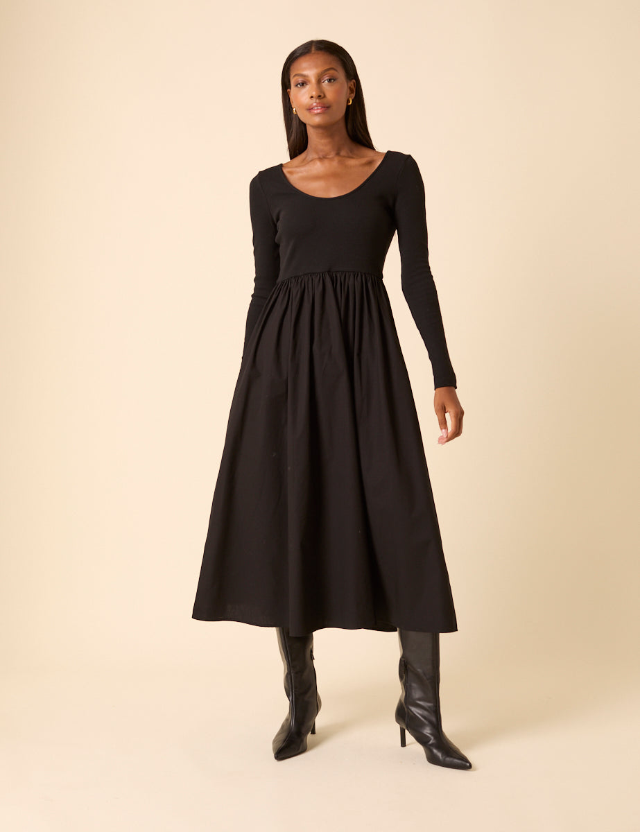 Black Scoop Neck A-Line Midi Dress Black Scoop Neck A-Line Midi Dress
