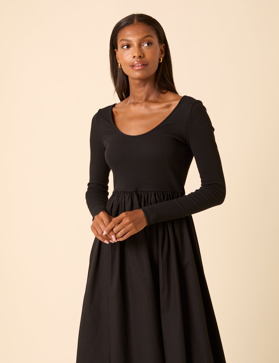 Black Scoop Neck A-Line Midi Dress Black Scoop Neck A-Line Midi Dress
