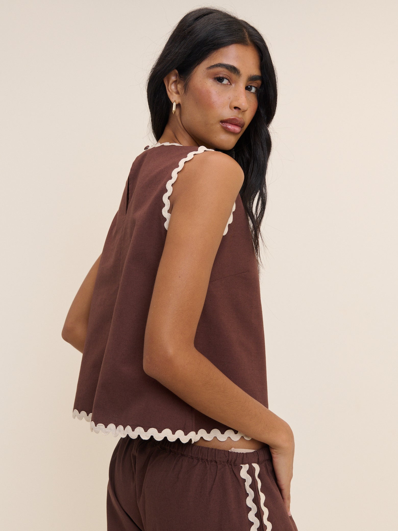 Brown Sleeveless Ric Rac Trim Top
