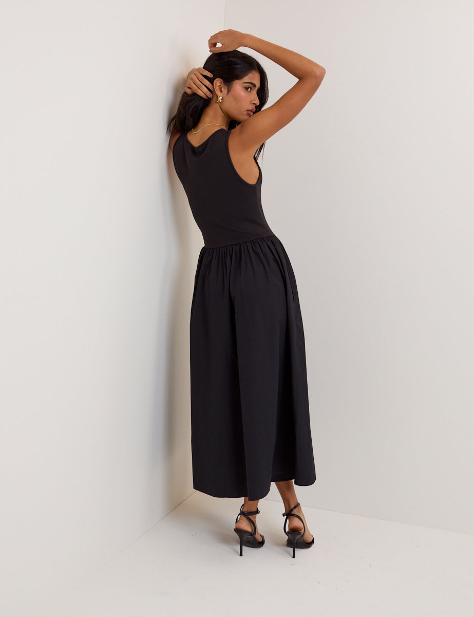 Black Sleeveless Vera Midi Dress Black Sleeveless Vera Midi Dress