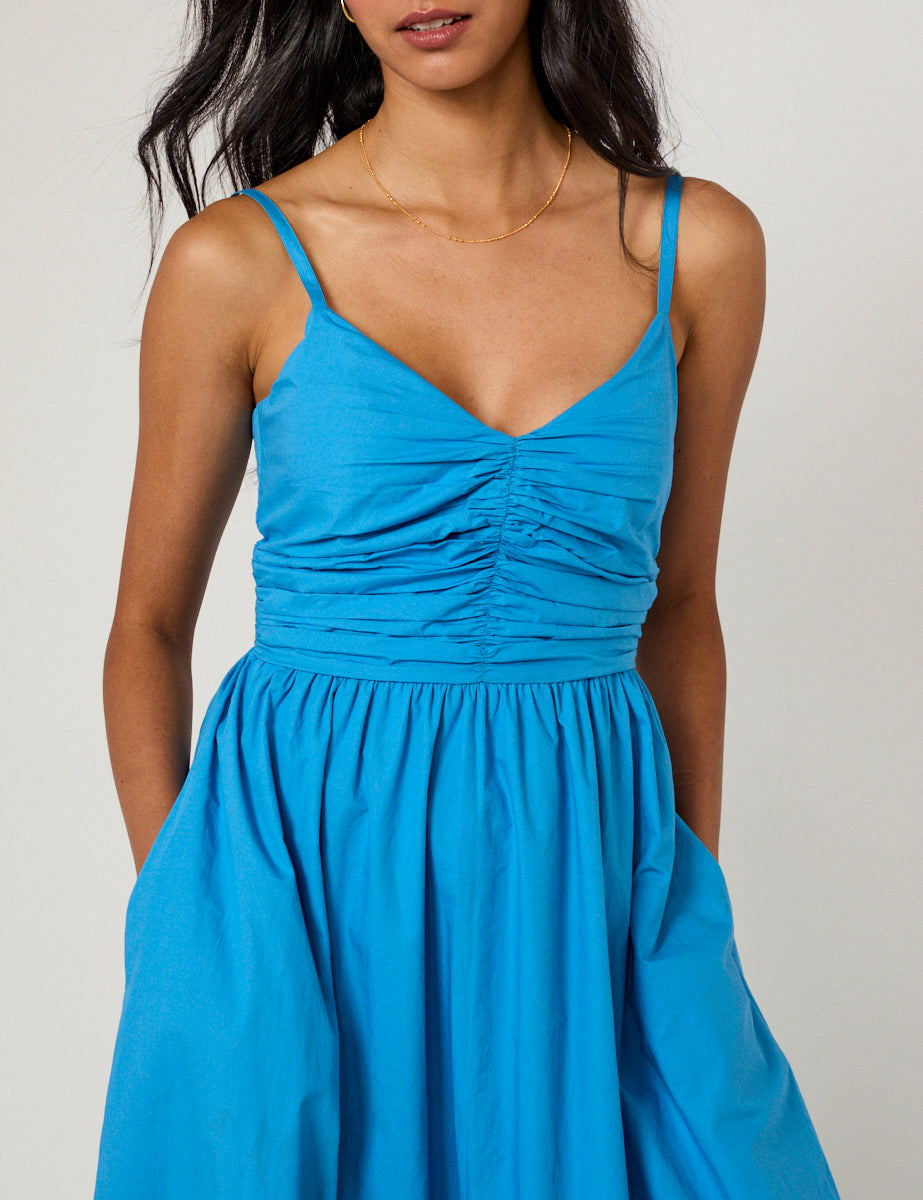 paige ruched side cut out maxi dress black The 'Paige' Ruched Side Cut Out Maxi Dress by Meshki, available in size S-M