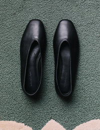 Black Leather High Vamp Ballet Flats