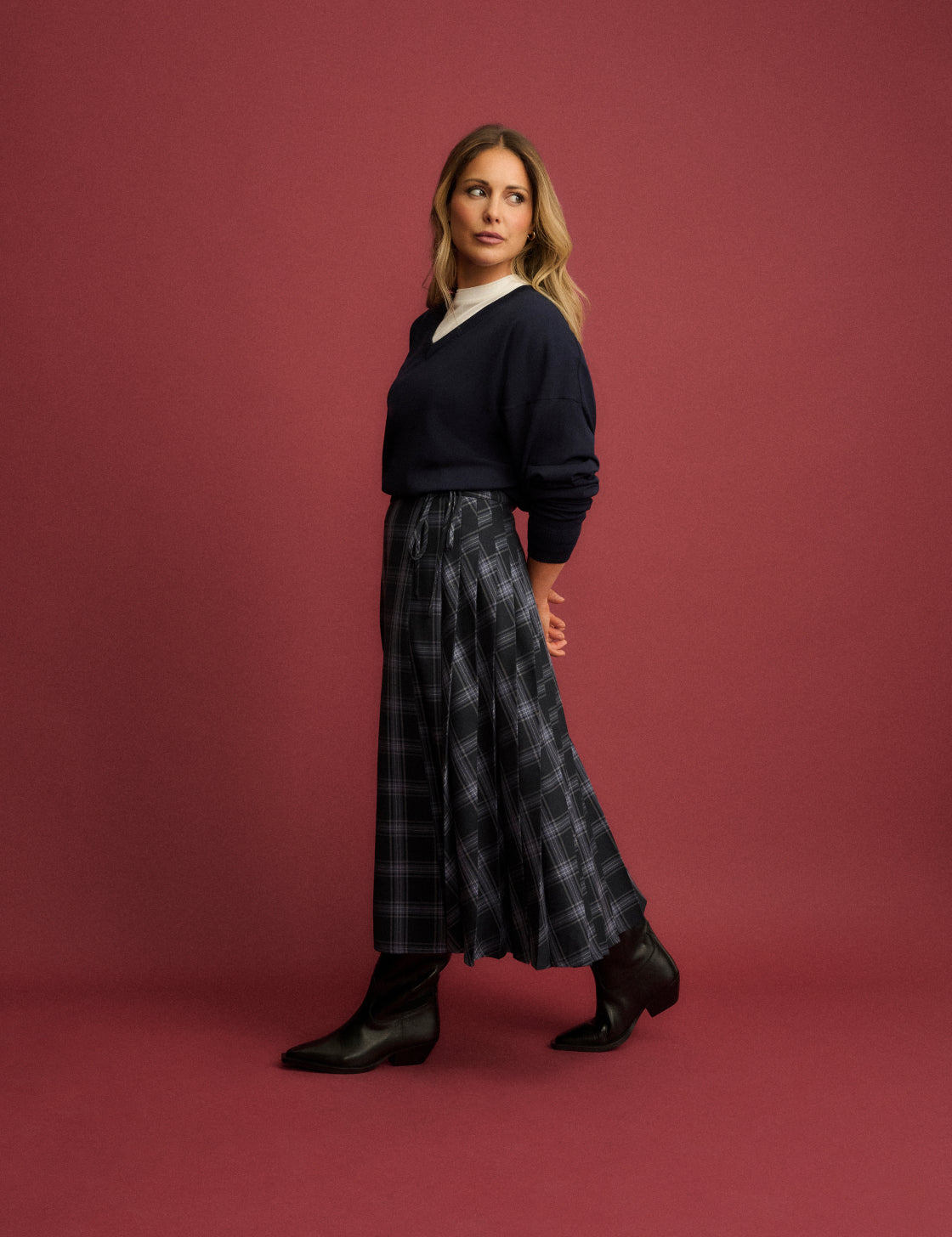 Navy V Neck Ribbed Trim Jumper