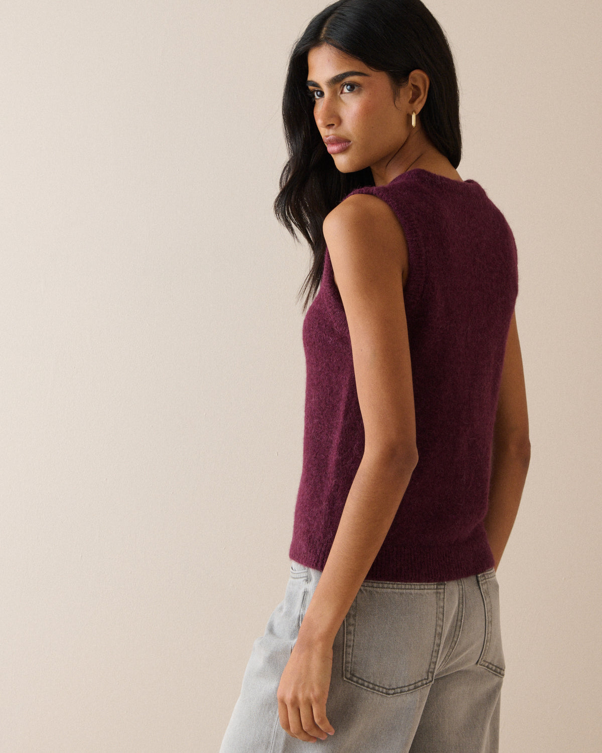 Burgundy Ribbed Trim Knitted Vest