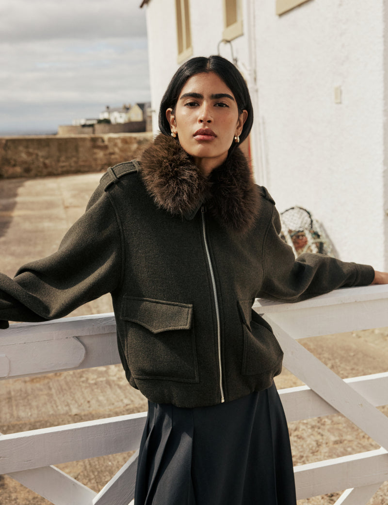 Khaki bomber jacket with fur collar