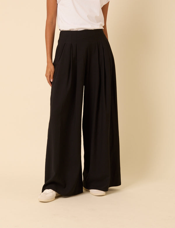 Black Pleated Wide Leg Trousers