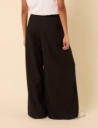 Black Pleated Wide Leg Trousers