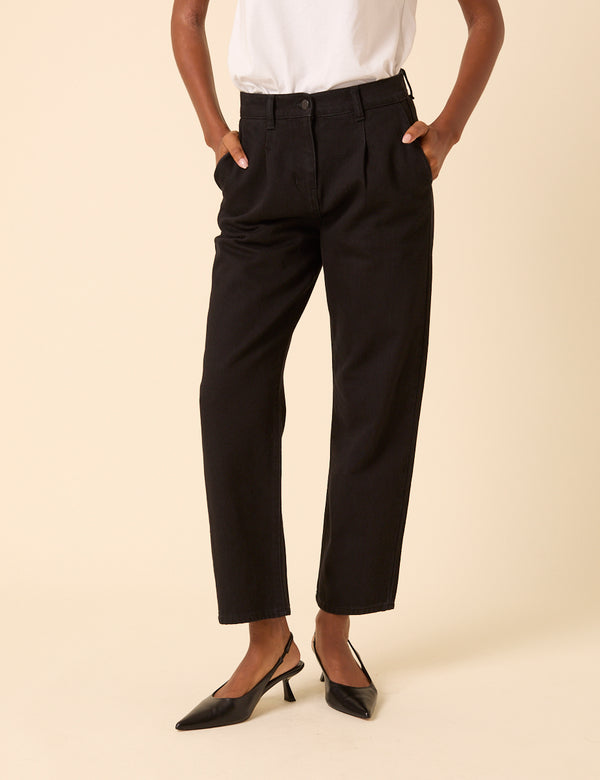 Black High Rise Pleated Straight Leg Jeans