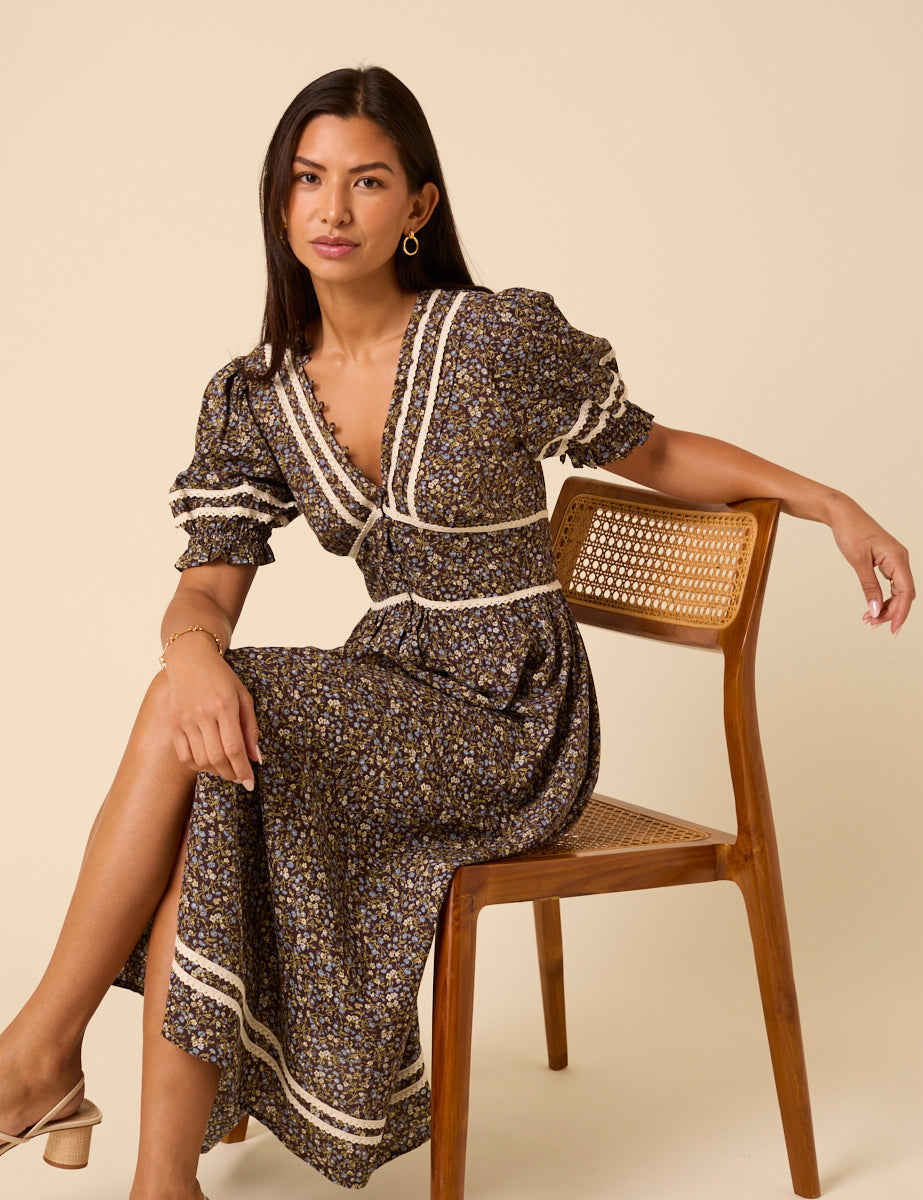 Brown Ditsy Floral Puff Sleeve Saffy Midi Dress Brown Ditsy Floral Puff Sleeve Saffy Midi Dress
