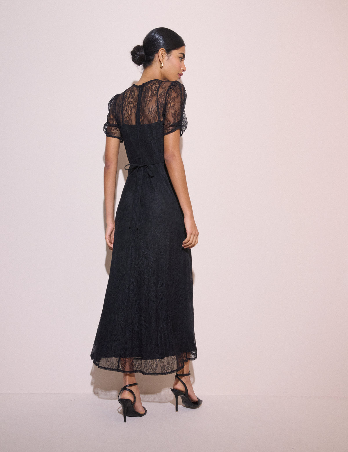 Black Bow Detail Lace Una Midi Dress