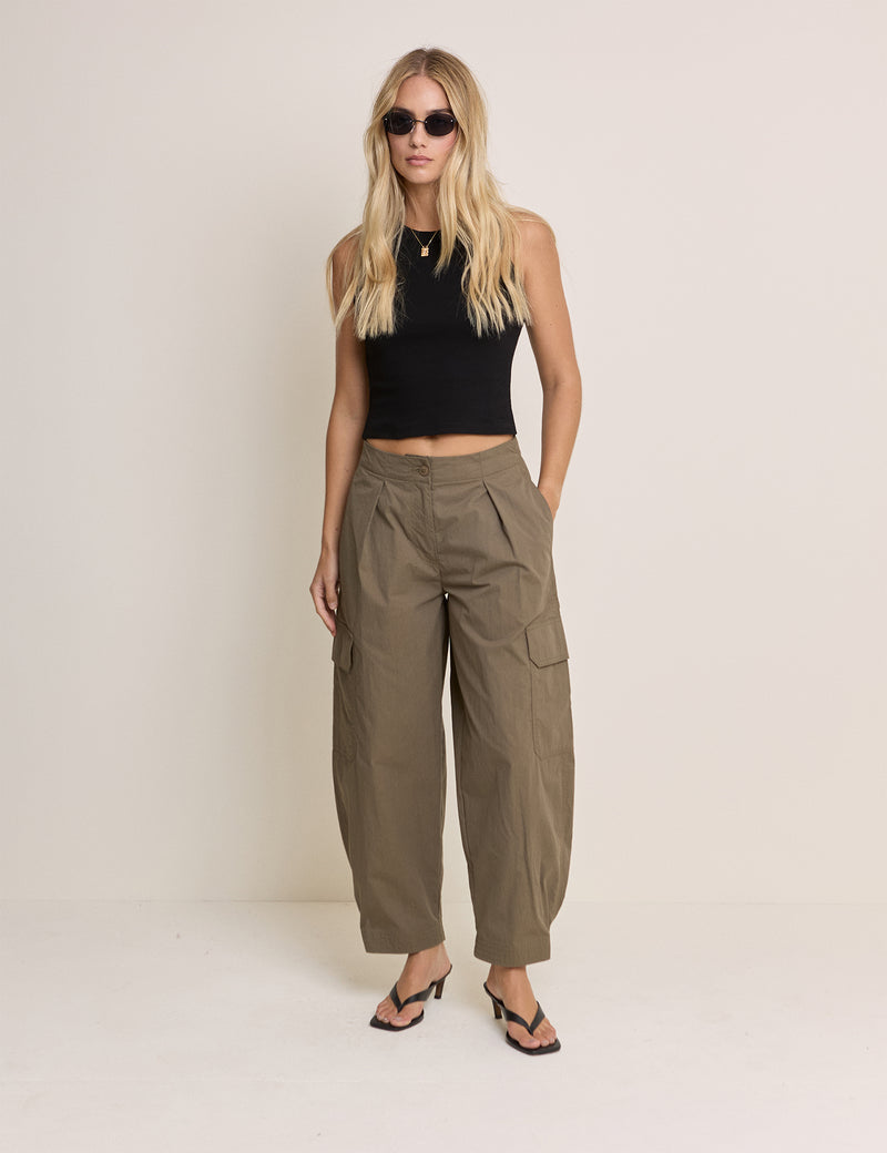 Black Cropped Racer Vest