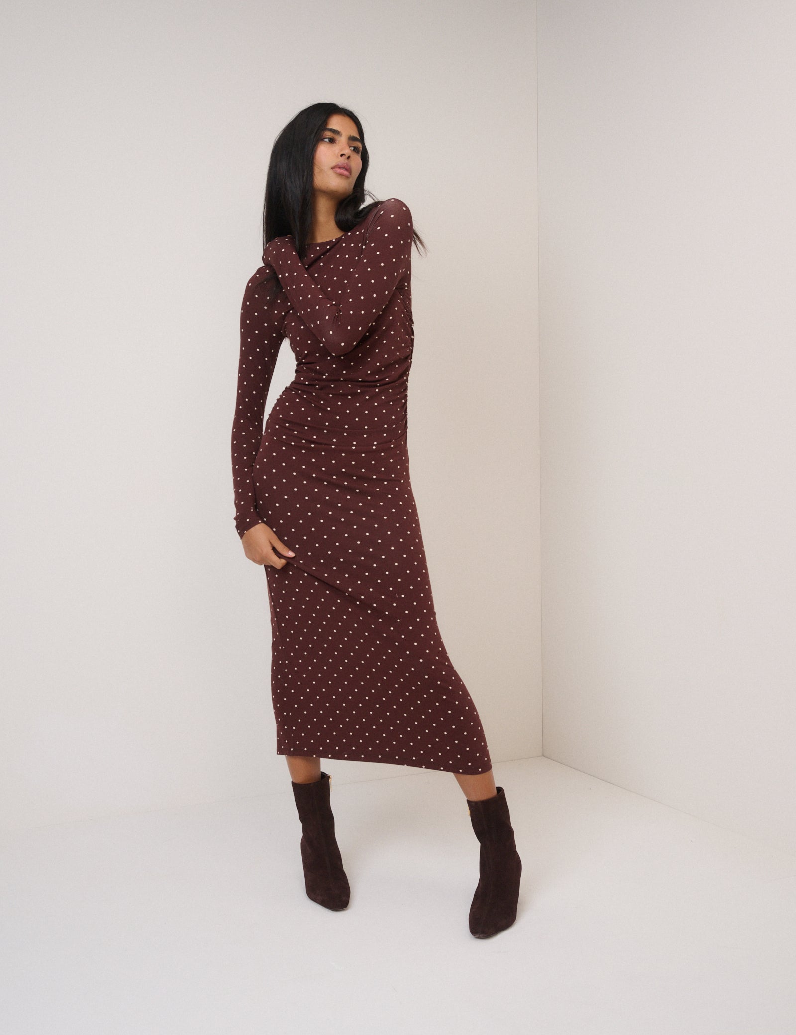 chocolate brown long sleeve midi dress Petal and Pup Women's Darby Long Sleeve Midi Dress