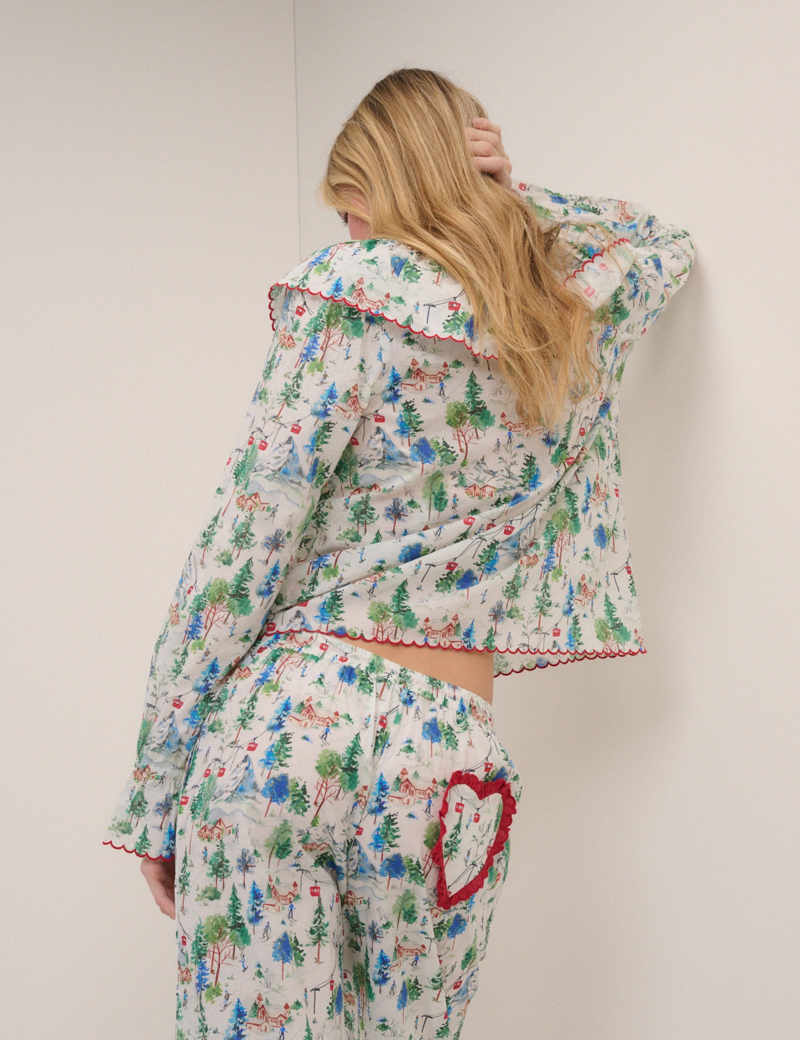 White Aspen Treasures Pyjama Set