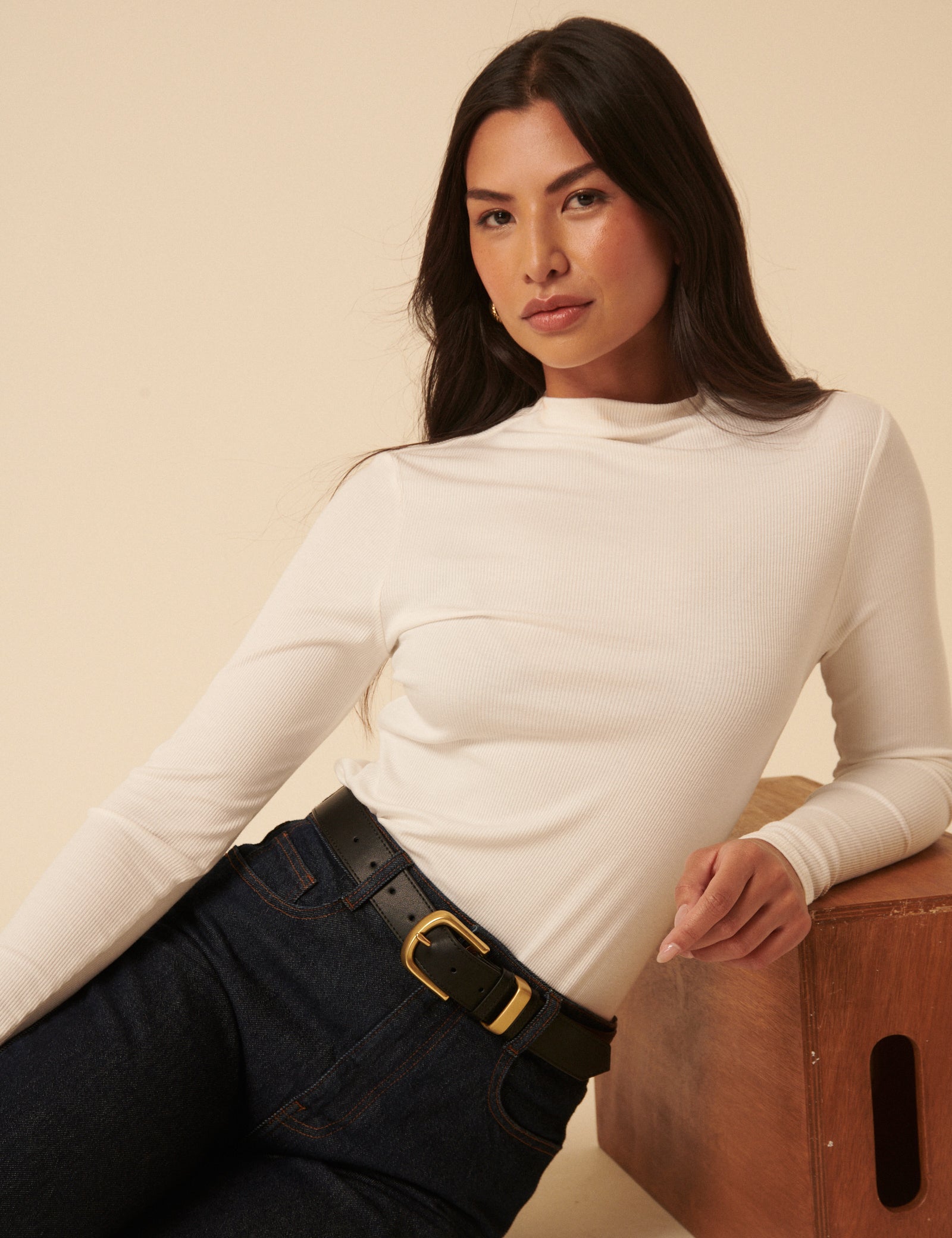 Black Gold Buckle Leather Belt