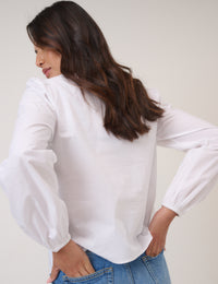 White Floral Embroidered Collar Blouse