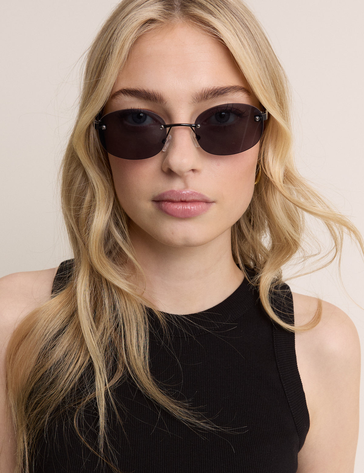 Black Oval Flare Sunglasses
