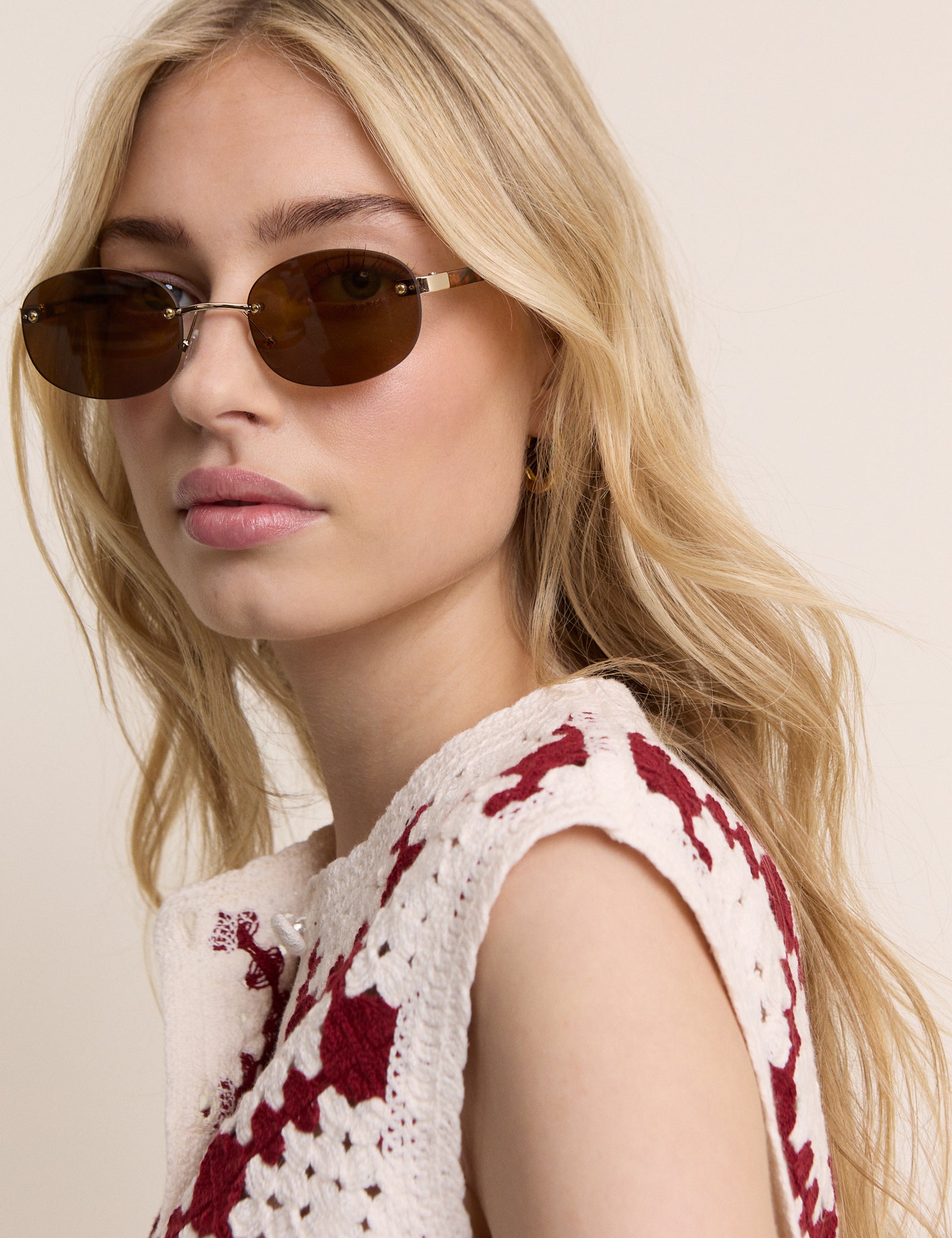 Brown Oval Flare Sunglasses