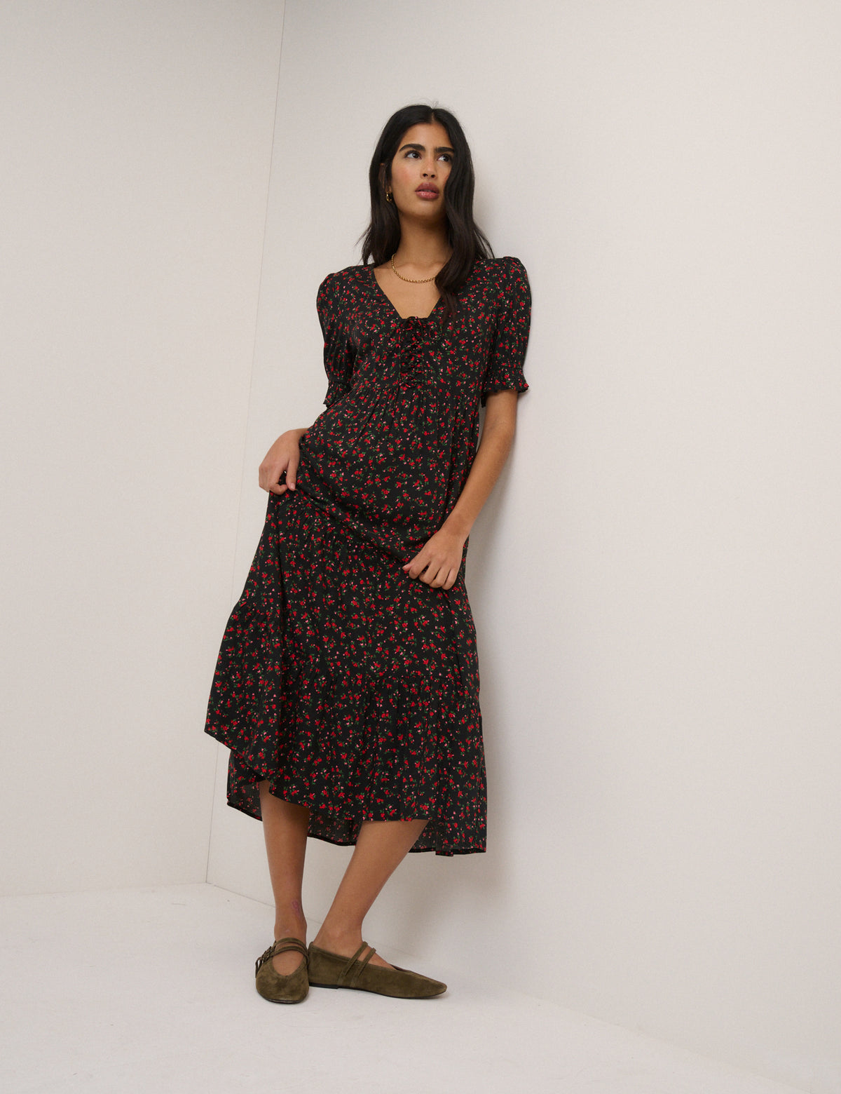 lia floral midi dress in sage Sage Floral Midi Dress Lia Floral Midi Dress In Sage