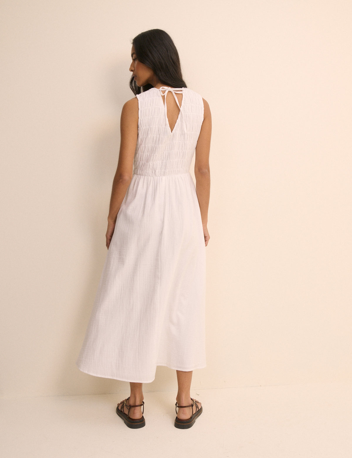 White Sleeveless Audrey Midi Dress