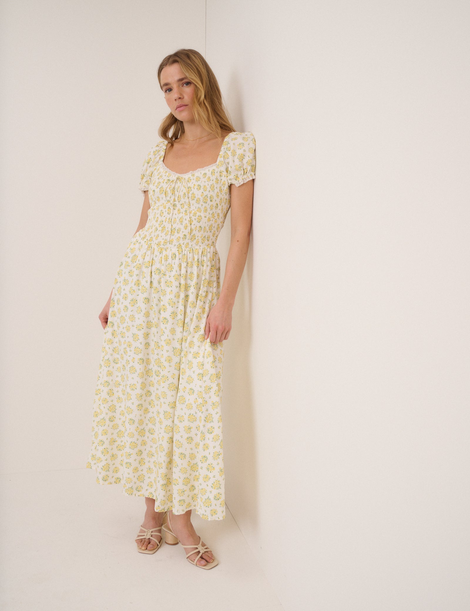 White Ditsy Floral Savanna Midi Dress