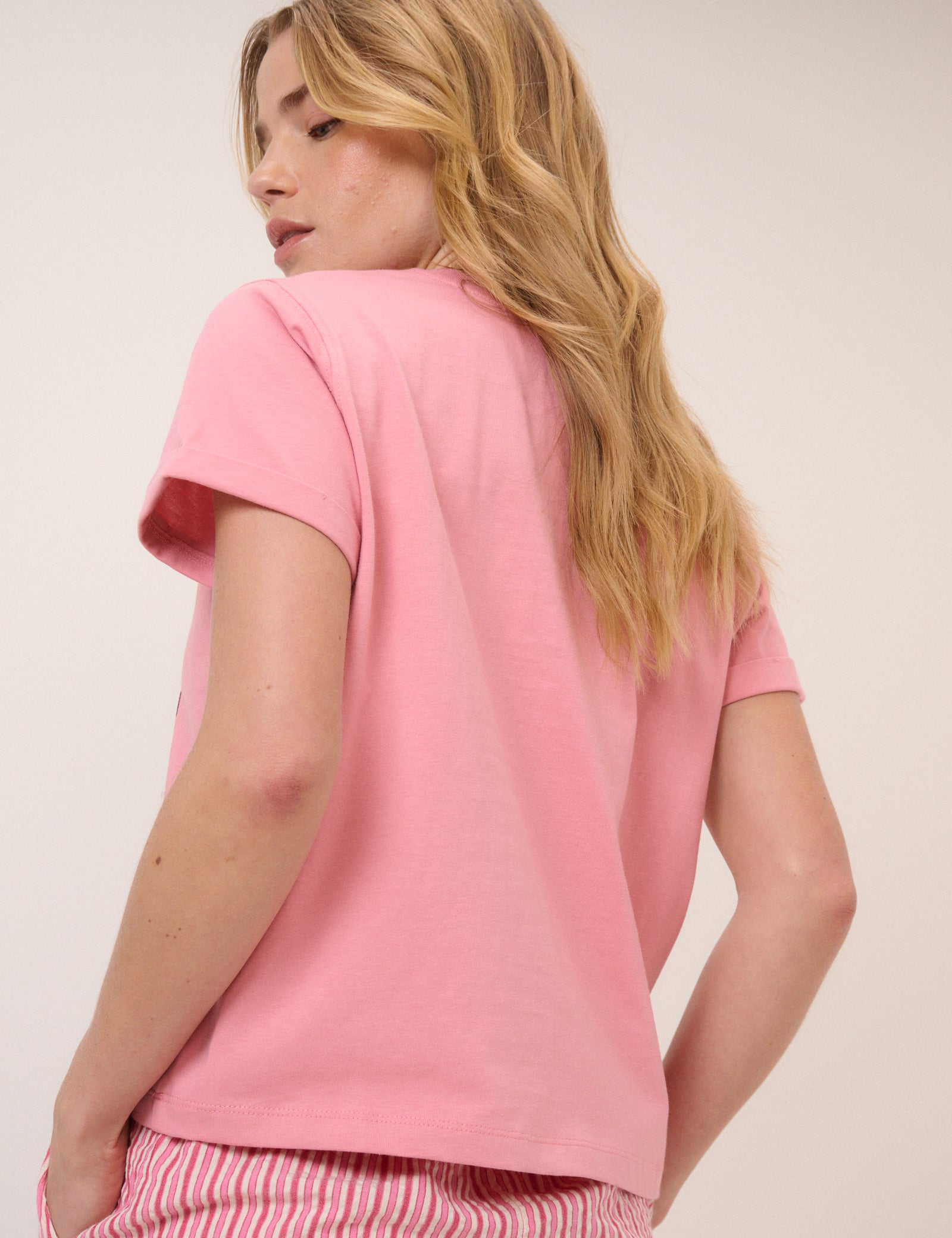 Pink Seashell Graphic T-Shirt