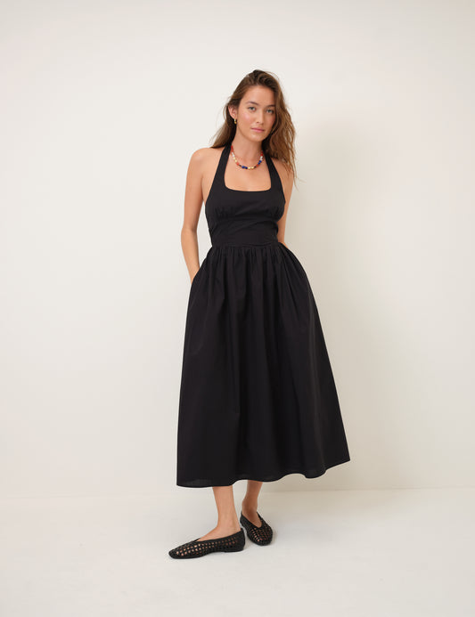 black halter neck bridesmaid dress Zapaka Women Black Long Bridesmaid Dress Mermaid Halter Pleated Backless Evening Dress, Black / US16