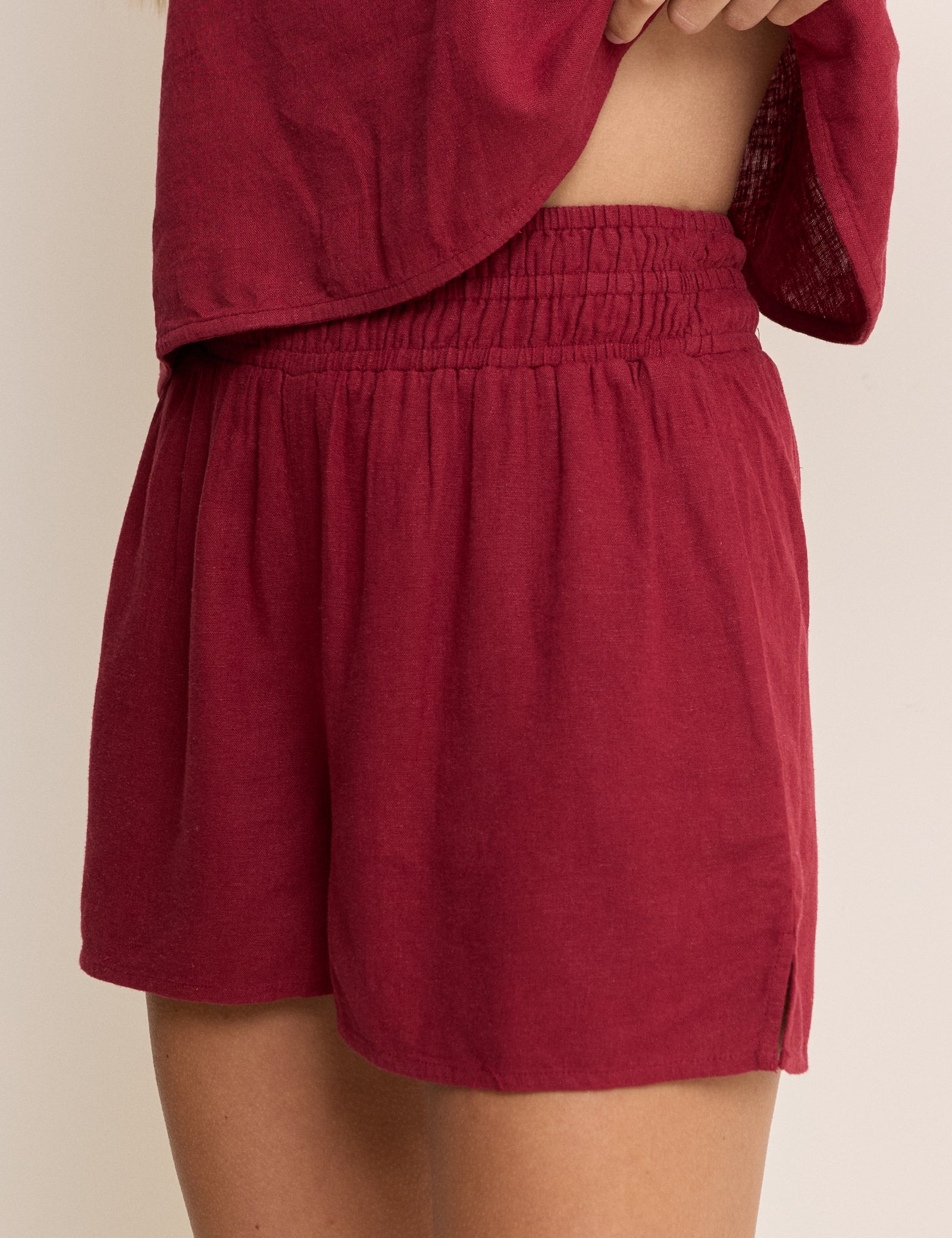 Red Linen-Blend Elasticated Waist Shorts Red Linen-Blend Elasticated Waist Shorts
