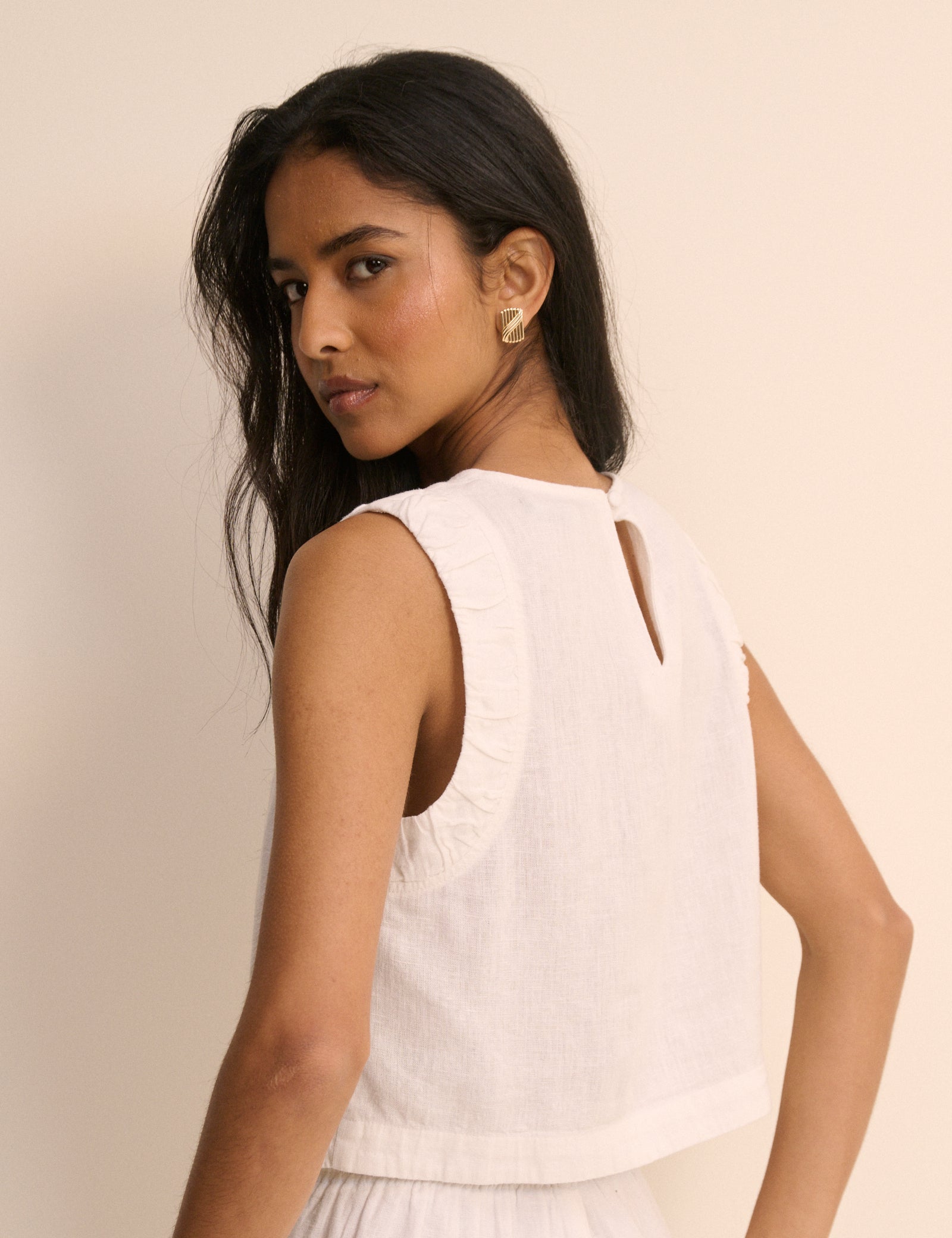 White Linen-Blend Ruched Spencer Tank