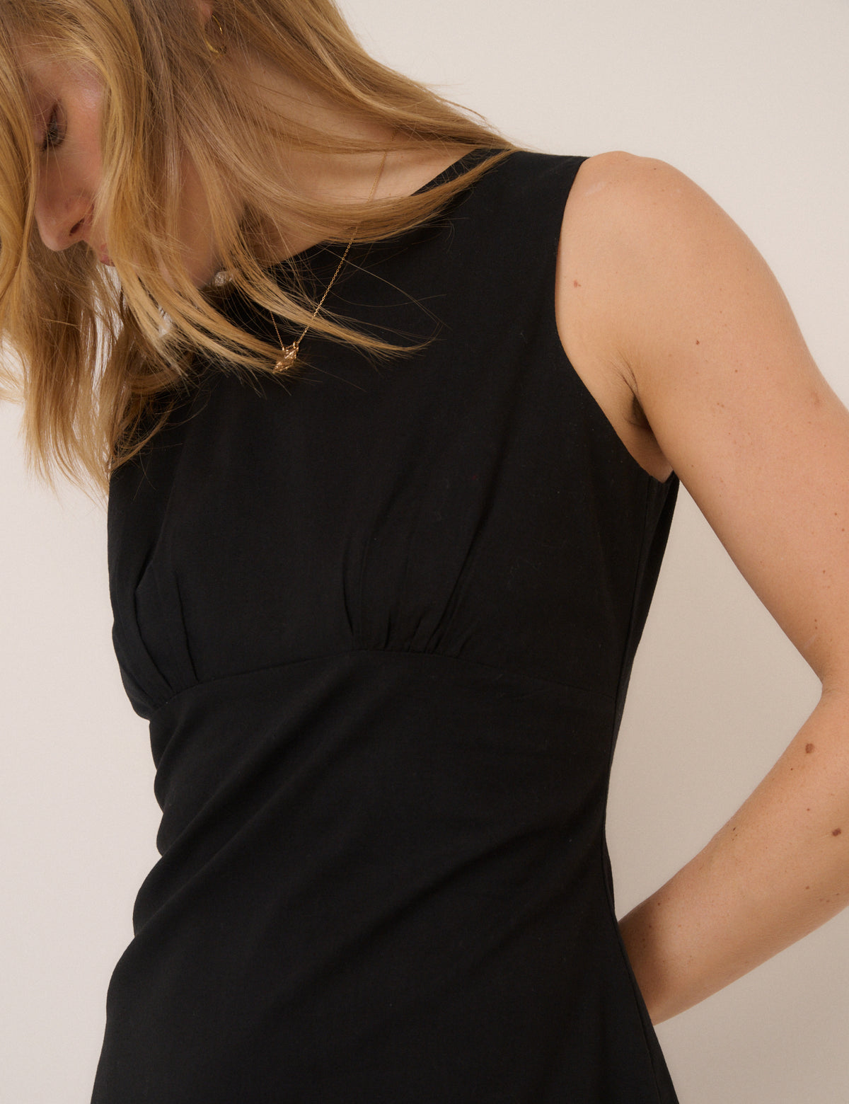 Black Sleeveless Vicky Mini Dress