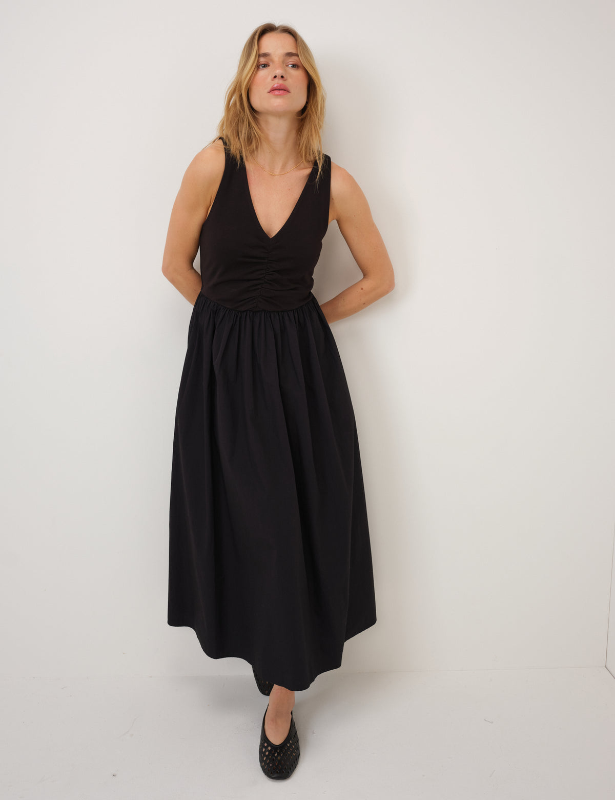 Sleeveless V-Neck Kyra Midi Dress