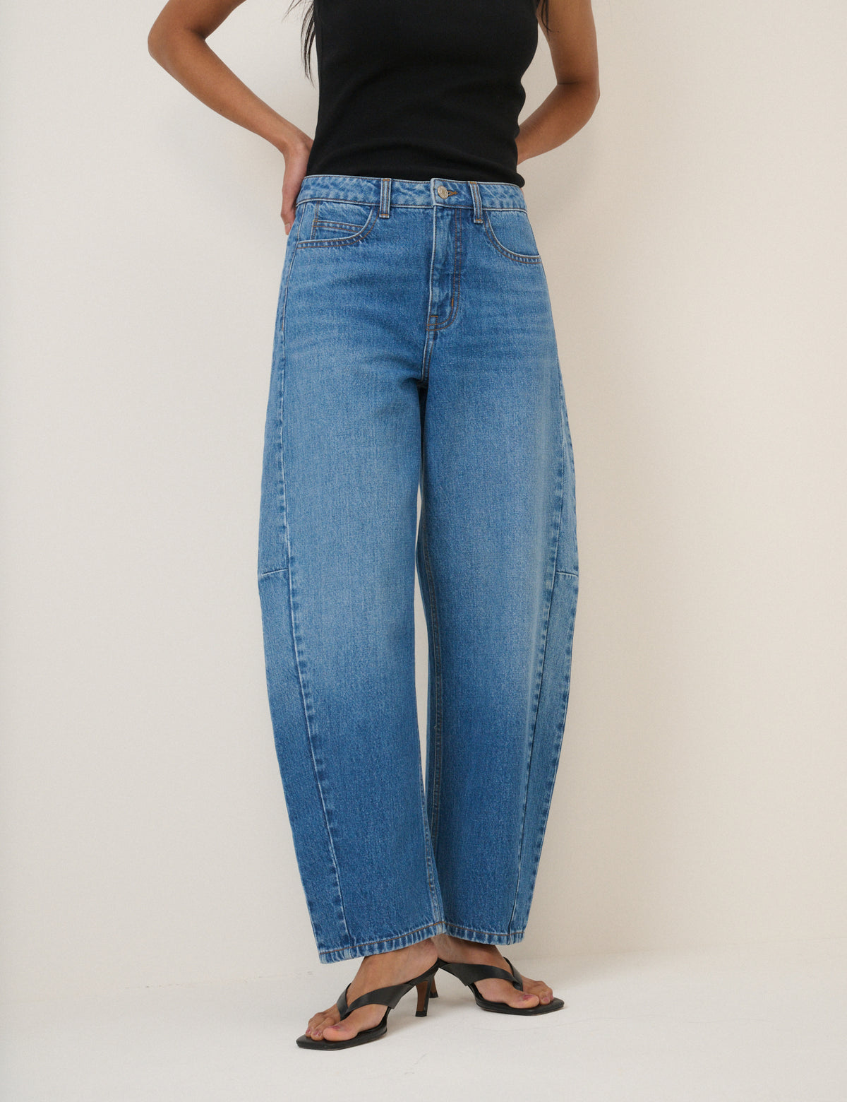 Blue Mid Rise Bethnal Barrel Leg Jeans