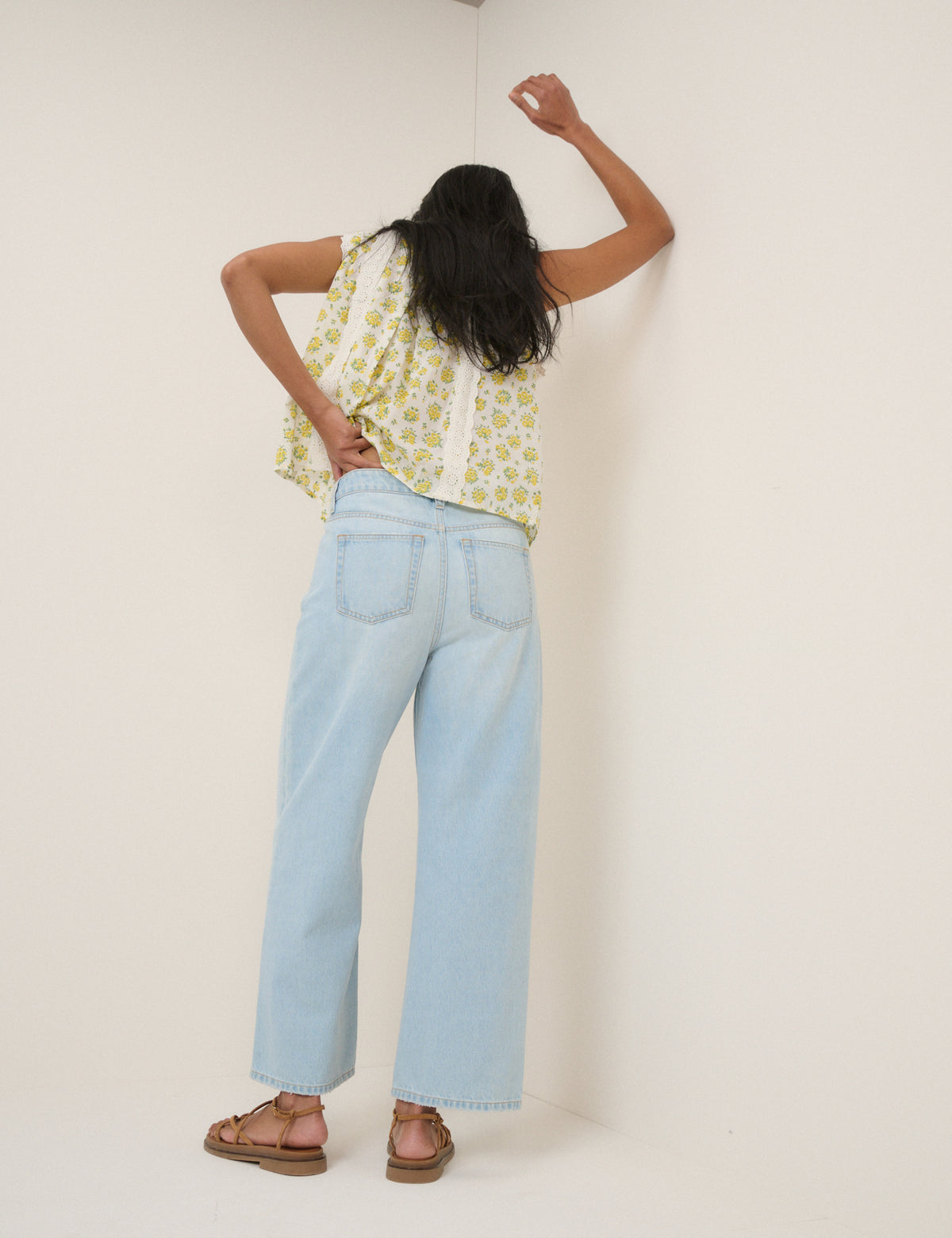 Bleach Wash Leyton Distressed Boyfriend Jean