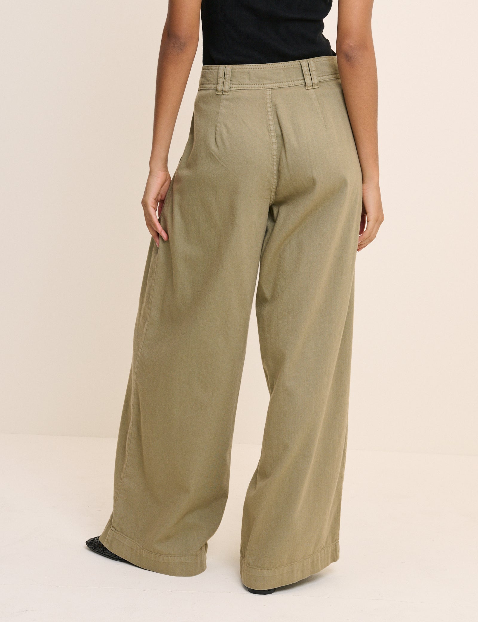 Green Pleated Wide Leg Trousers