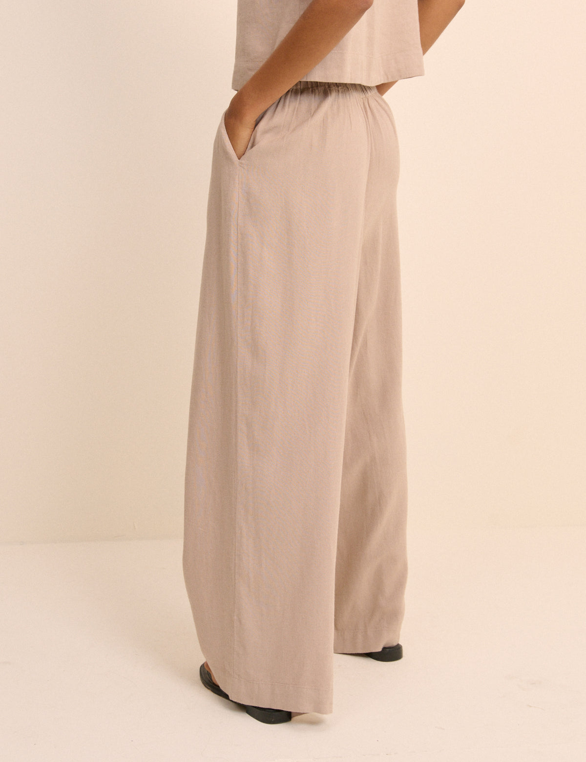Sand Linen-Blend Silsoe Clean Wide Leg Trousers
