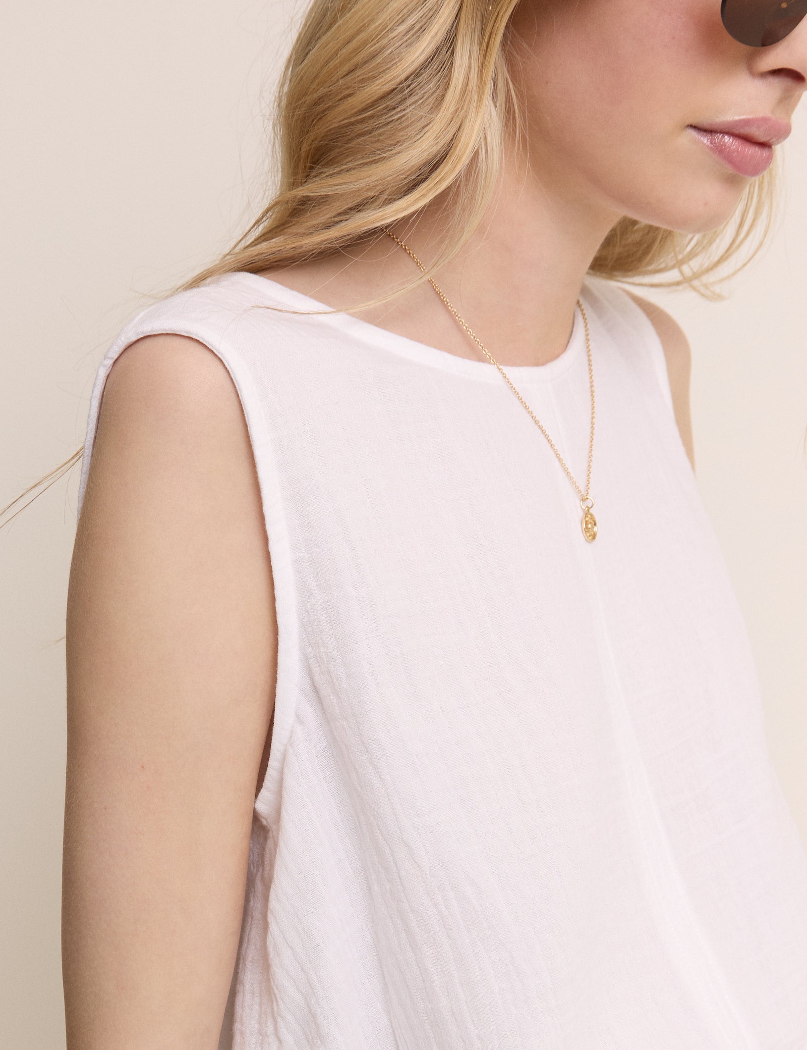 White Stirling Swing Top