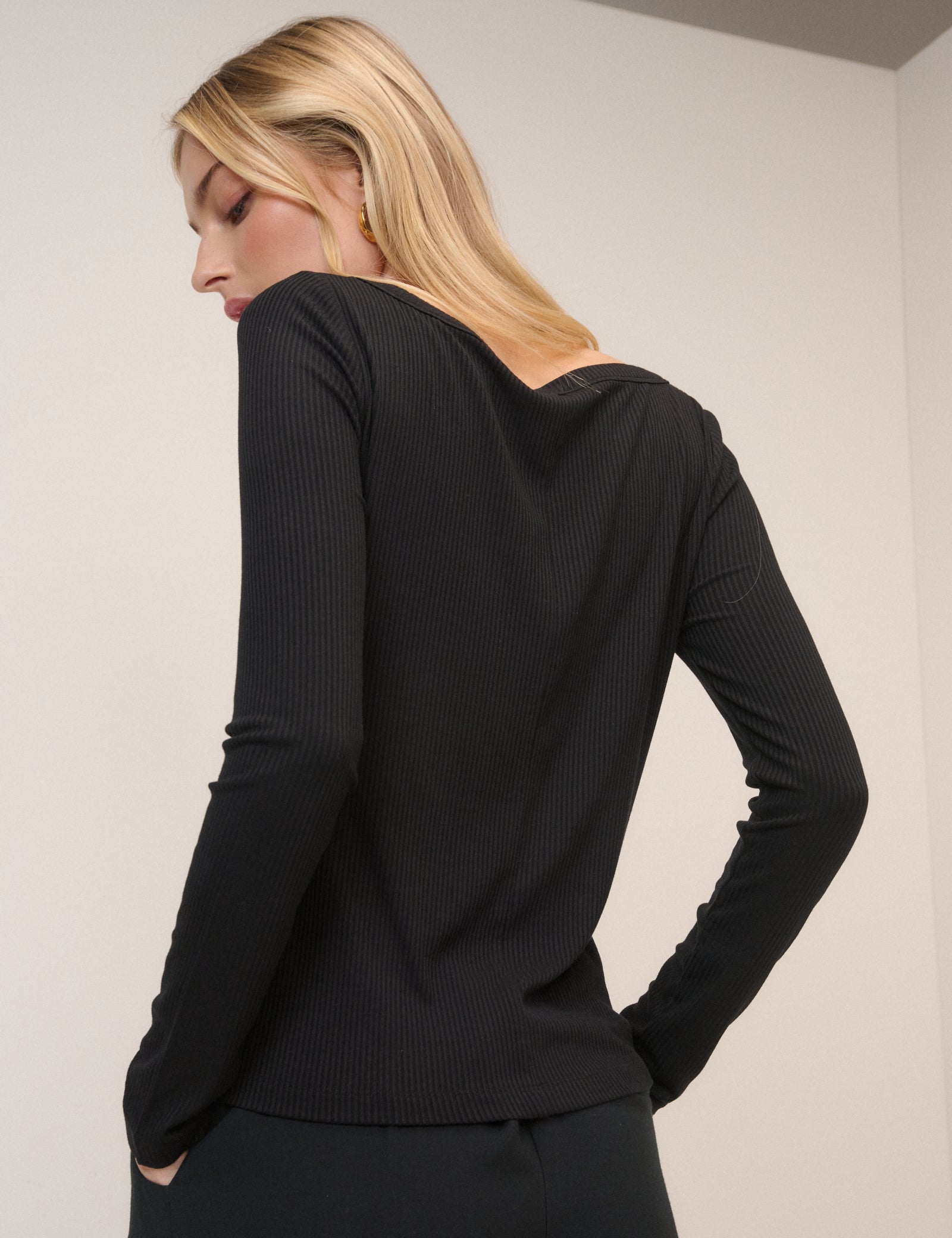 Black Scoop Neck Ribbed Top