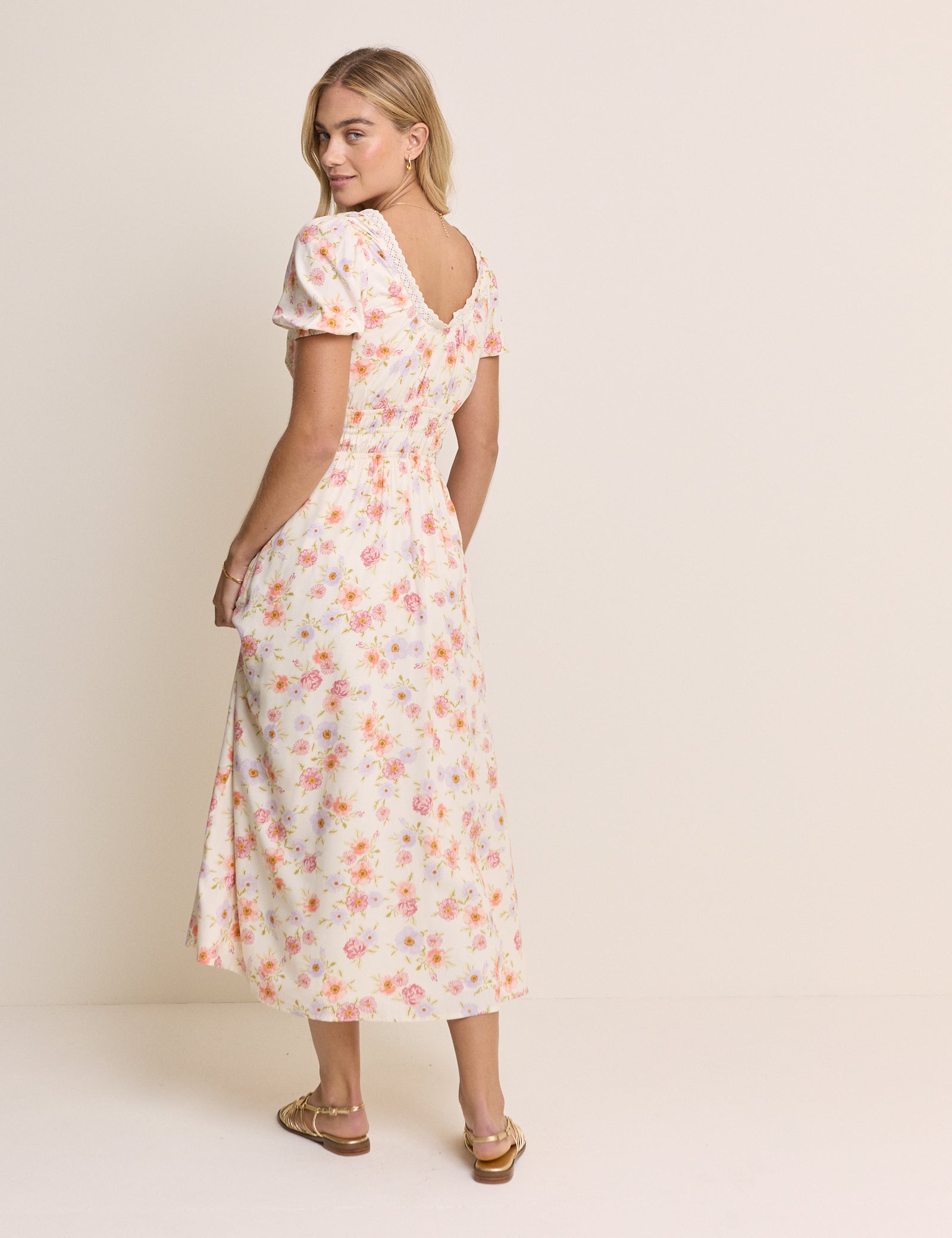 White Floral Isabella Midi Dress | Elizabeth Scarlett x Nobody's Child White Floral Isabella Midi Dress | Elizabeth Scarlett x Nobody's Child