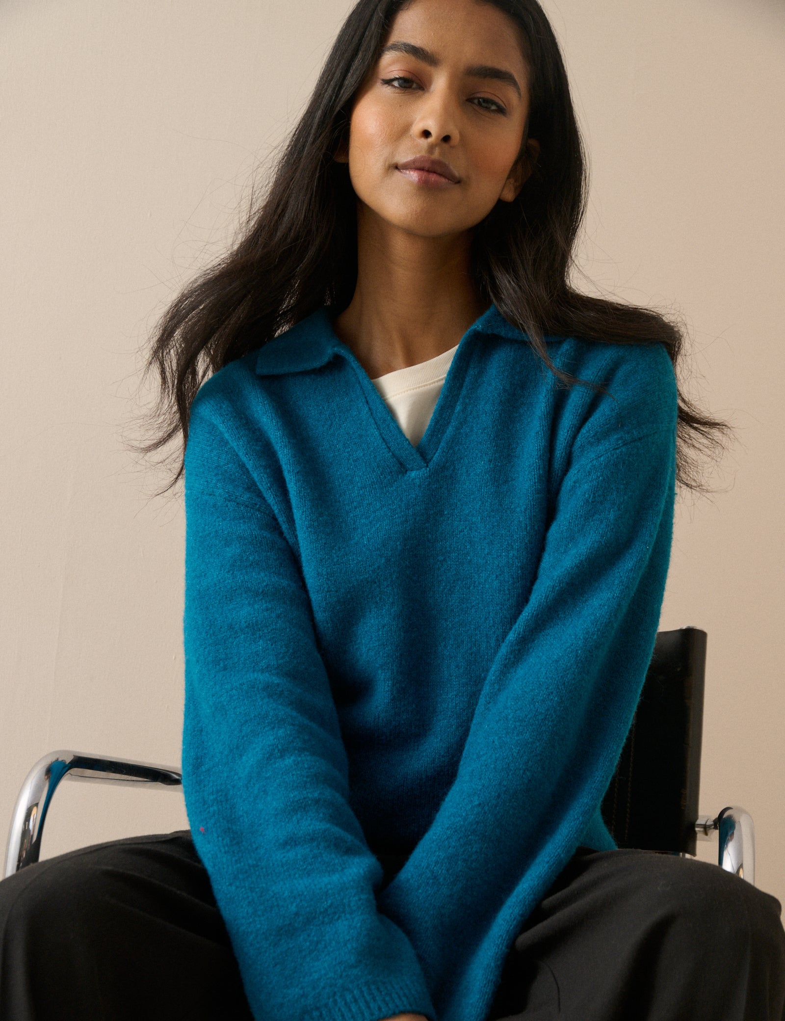 Blue Collared V-neck Knitted Jumper