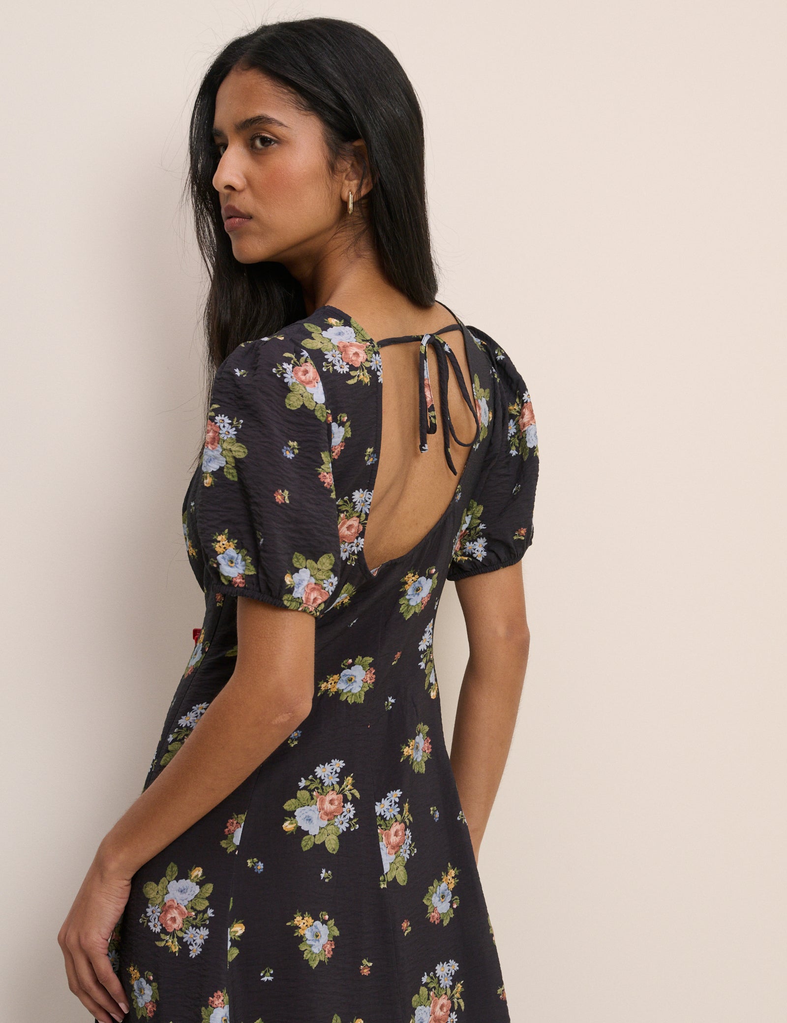 Black Floral Puff Sleeve Claudine Midi Dress