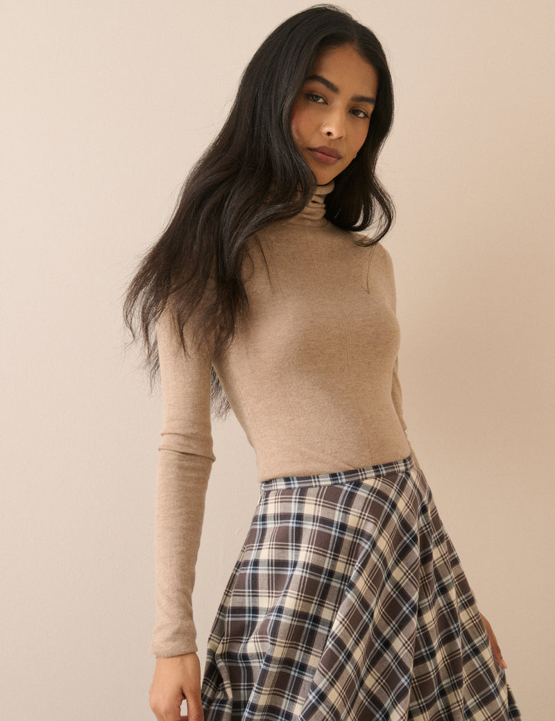 Camel Wool-Blend Turtle Neck Long Sleeve Top