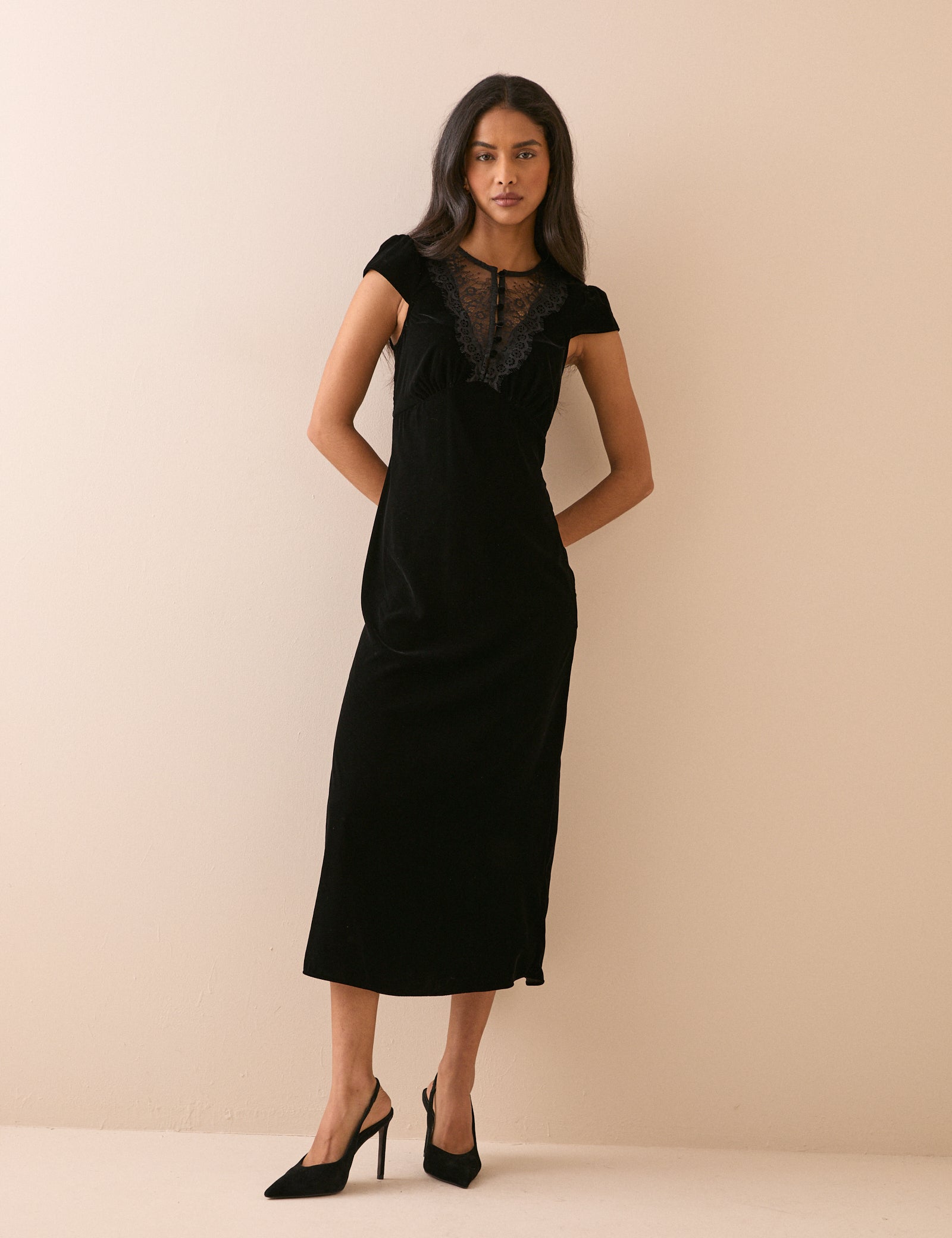 Black Velvet Gabrielle Midi Dress | Nobody's Child