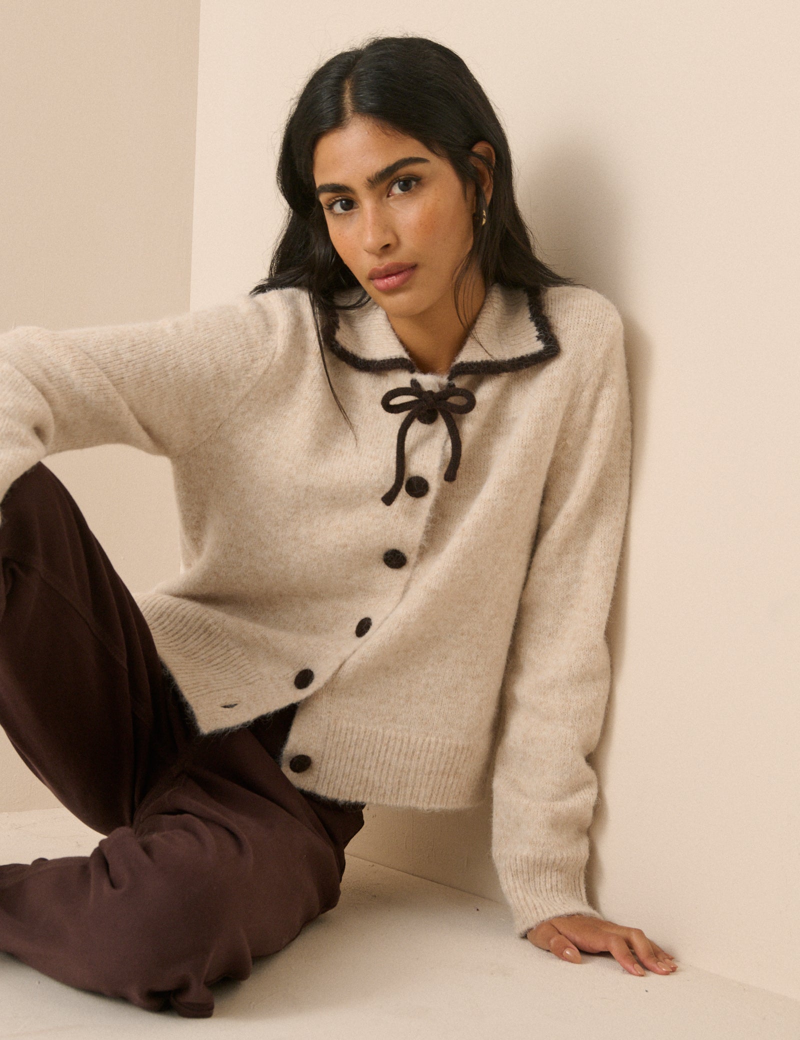 Cream Contrast Collar Cardigan