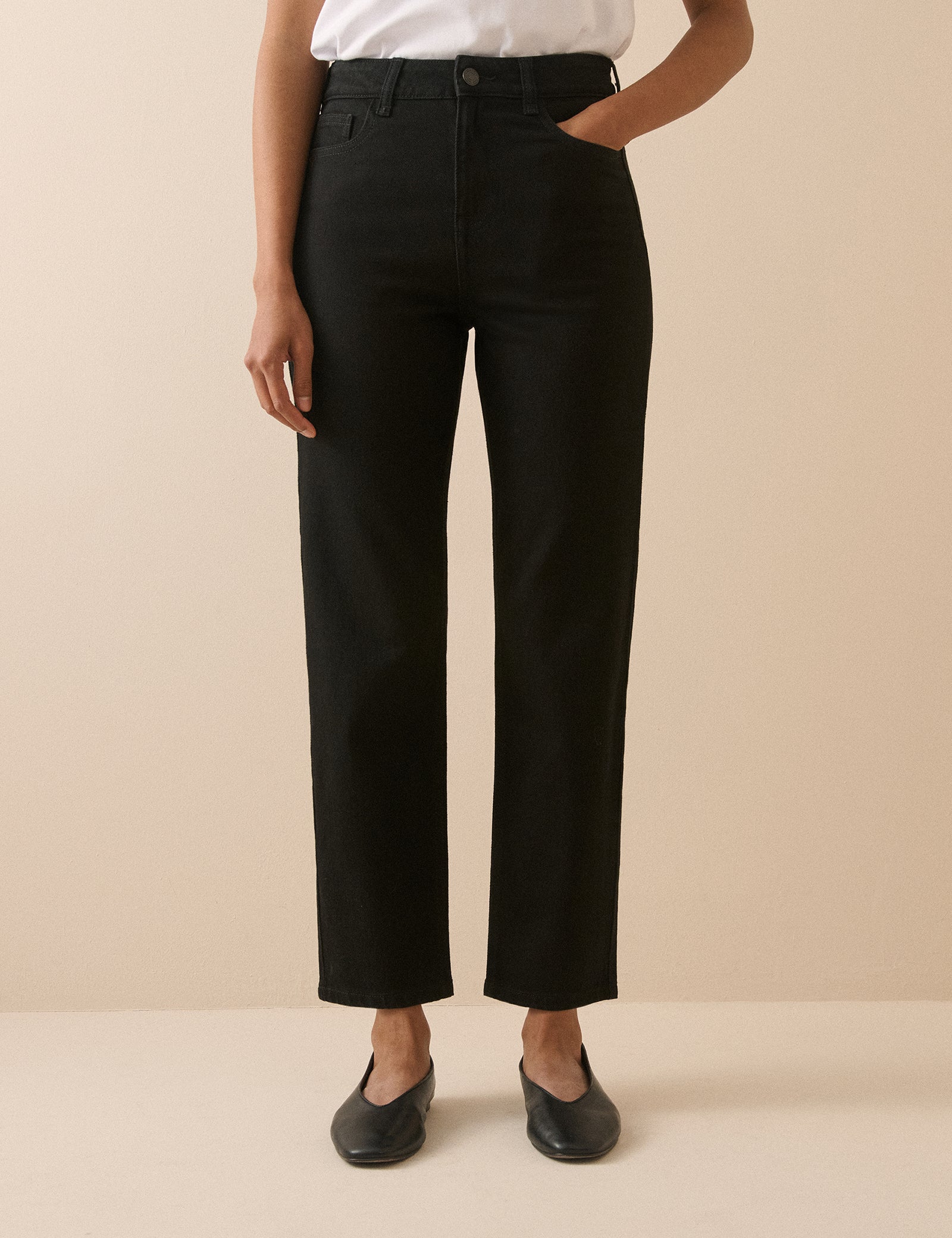 Black Mid Rise Camden Tapered Jeans