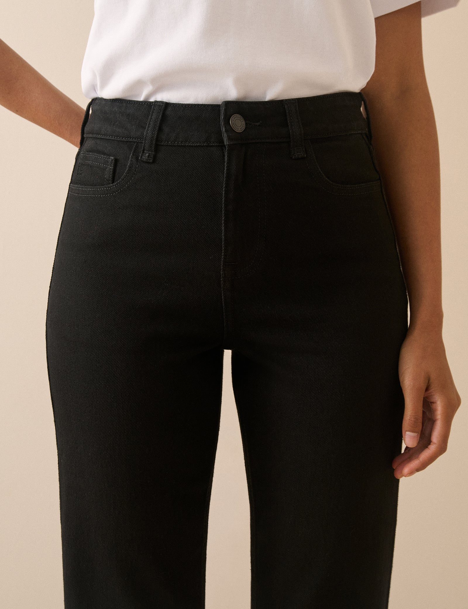 Black Mid Rise Camden Tapered Jeans