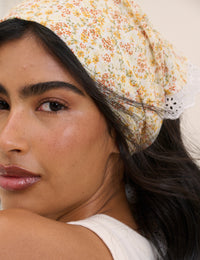 Yellow Ditsy Floral Lace Trim Triangle Scarf