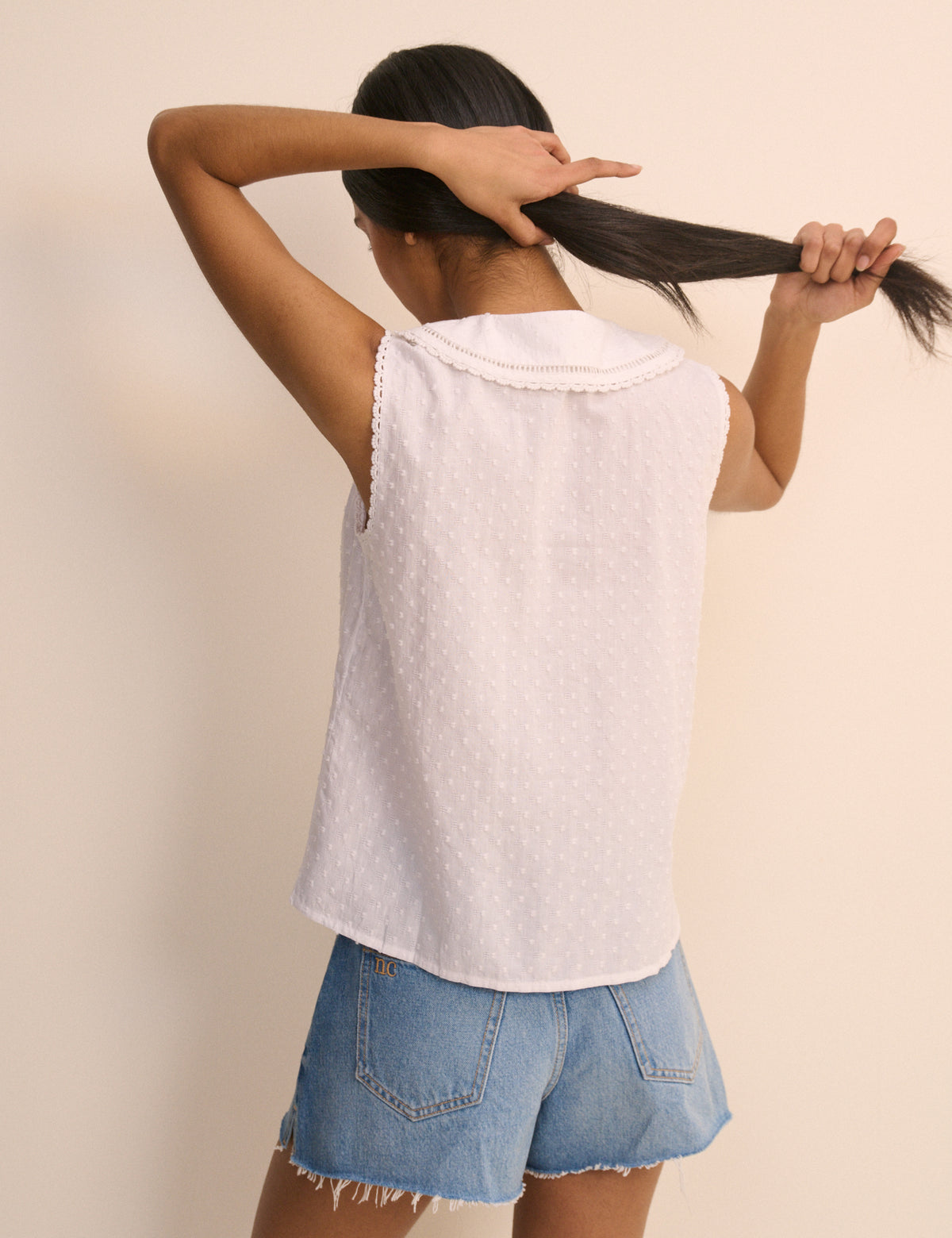 White Peter Pan Collar Sleeveless Blouse