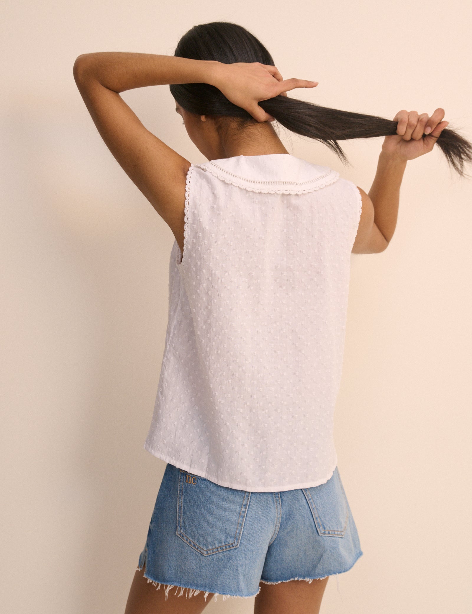 White Peter Pan Collar Sleeveless Blouse
