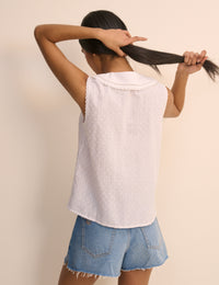 White Peter Pan Collar Sleeveless Blouse