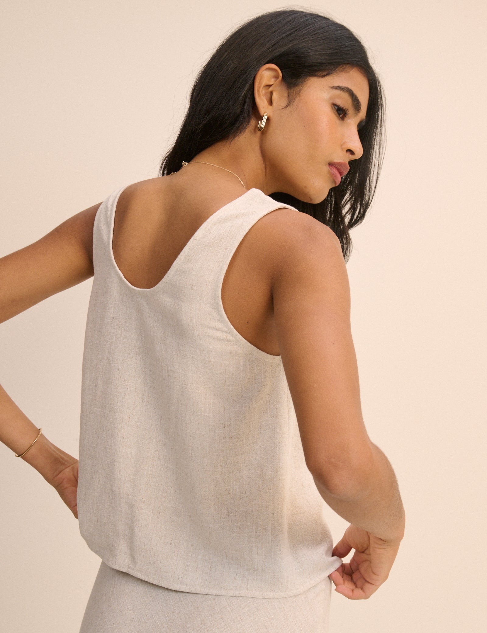 Cream Scoop Neck Tank Top